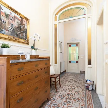 Lola - Liberty Dreamscape וירג'יו