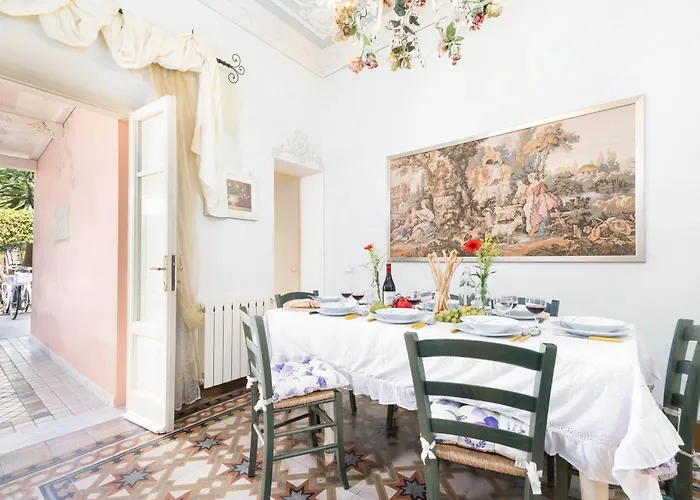 Lola - Liberty Dreamscape Viareggio