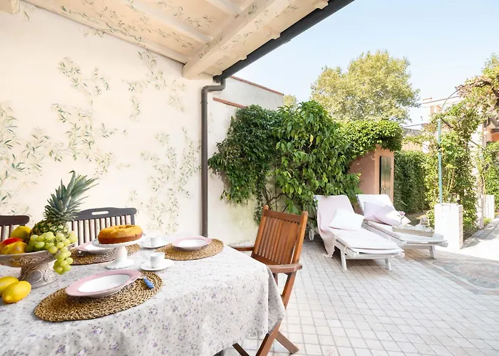 فيلة Lola - Liberty Dreamscape *